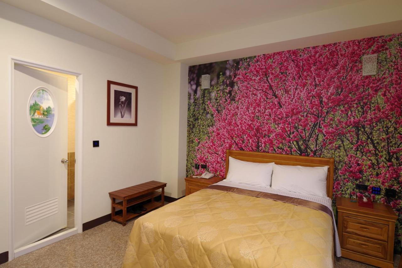 Hongfu Elegant Business Hotel Zhongli Exterior photo